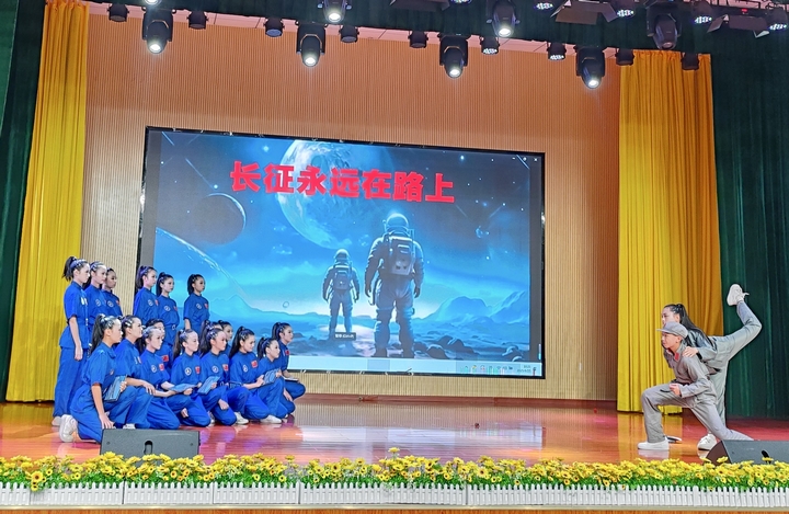 才艺展示活动现场。